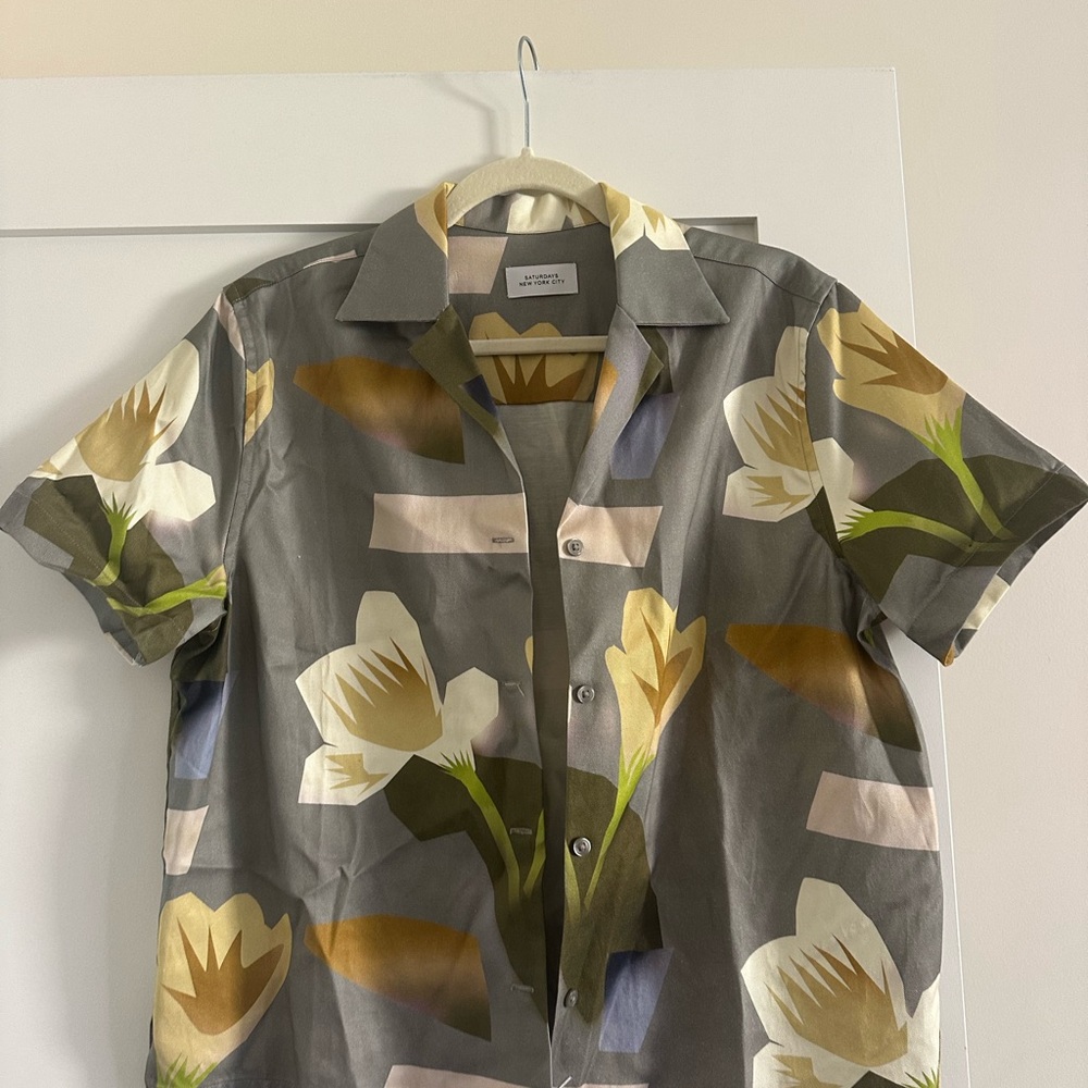 Saturdays New York City Gray Floral Button Down Shirt